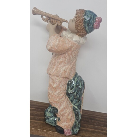 Vtg Nadal Handcrafted Spanish Porcelain Harlequin Figurine Playing Trumpet 11.5" - Picture 2 of 16